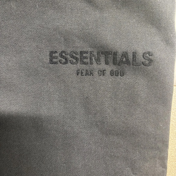 Essentials Fear of God Black Stretch Limo Sweatpants | Men’s Size XS | NWT - Picture 5 of 6